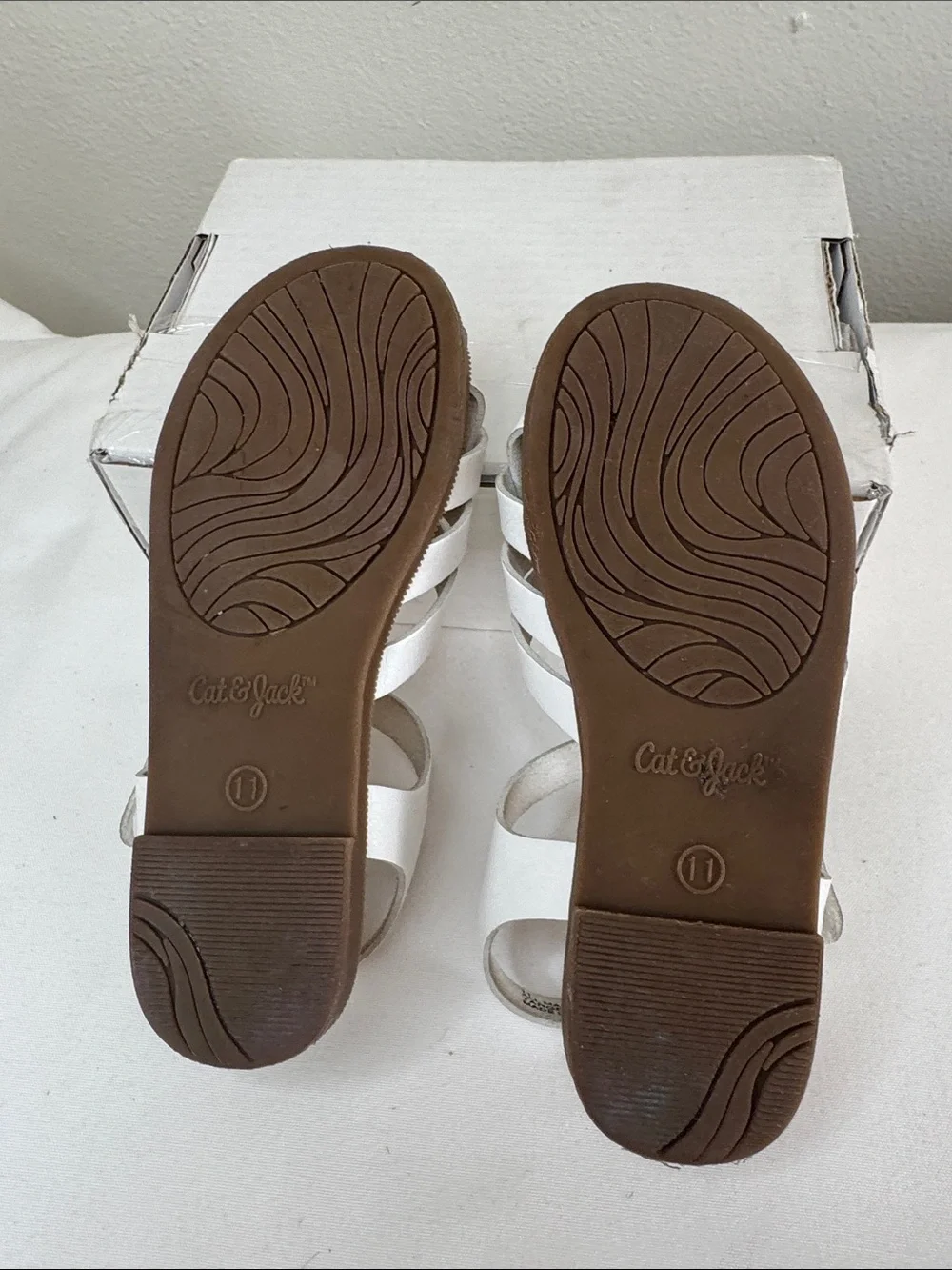 Target Cat & Jack White Girl’s Woven Peep Toe T-Strap Sandals. Sz 11